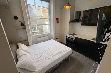 Baker Street, Marylebone, London - Image 3