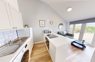 Arwenack Street, City Centre, Falmouth - Image 3