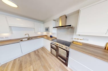 Arwenack Street, City Centre, Falmouth - Image 3