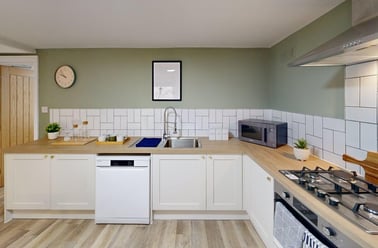 Brook Green Terrace, St James, Exeter - Image 2