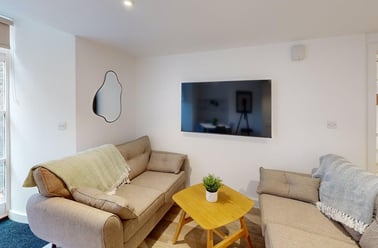 Whiteladies Road, Clifton, Bristol - Image 3