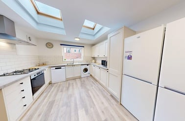 Rothbury Terrace, Heaton, Newcastle - Image 2