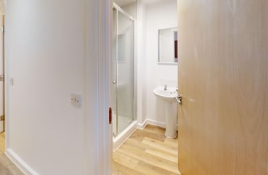 New Street, City Centre, Falmouth - Image 3