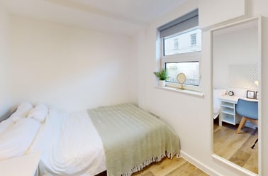 New Street, City Centre, Birmingham - Image 3