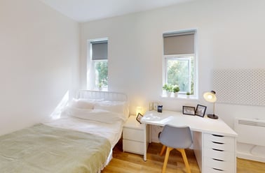 Bar Road, City Centre, Falmouth - Image 2