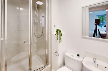 New Street, City Centre, Falmouth - Image 2