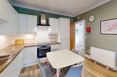 Avenue Road, City Centre, Falmouth - Image 3