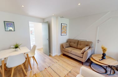 Monterey Gardens, Mount Pleasant , Exeter - Image 2