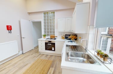 Heaton Road, Heaton, Newcastle - Image 3