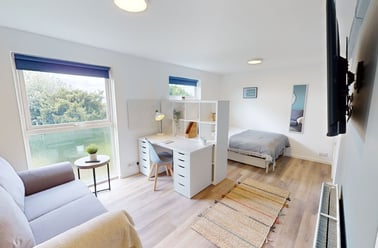 Monterey Gardens, Mount Pleasant , Exeter - Image 3