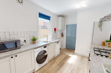 Cheltenham Terrace, Heaton, Newcastle - Image 3