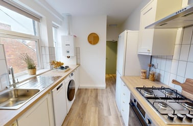 Chillingham Road, Heaton, Newcastle - Image 3