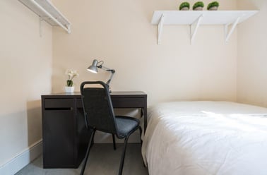 Purley Road, Leckhampton, Cirencester - Image 3