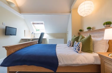 City Bank Road, City Centre, Cirencester - Image 3