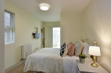 Park Road, Mount Pleasant , Exeter - Image 3