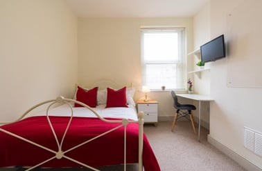 Mackintosh Place, Cathays, Cardiff - Image 3