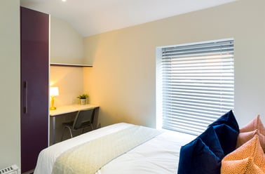 Queen Anne Street, Shelton, Stoke - Image 2