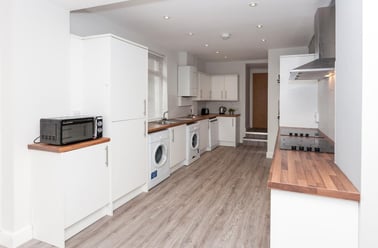 Harriet Street, Cathays, Cardiff - Image 2