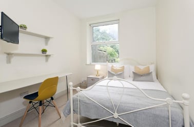 Kincraig Street, Plasnewydd, Cardiff - Image 2