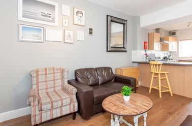 Manor Street, Maindy, Cardiff - Image 3