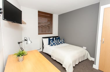Minny Street, Cathays, Cardiff - Image 2