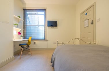 Montgomerie Road, University of Portsmouth, Portsmouth - Image 3