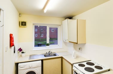 Gemini Road, Charlestown, Salford - Image 3