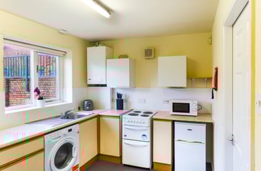 Thomas Court, Charlestown, Salford - Image 2