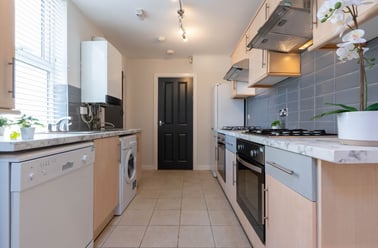 Chillingham Road, Heaton, Newcastle - Image 2