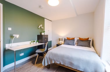 Shortridge Terrace, Jesmond Vale, Newcastle - Image 2