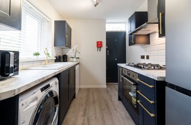 Stratford Road, Ouseburn, Newcastle - Image 2