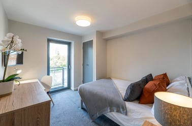 Falconar Street, City Centre, Newcastle - Image 3