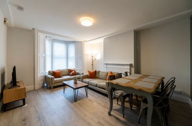 Gladstone Terrace, Sandyford, Newcastle - Image 2
