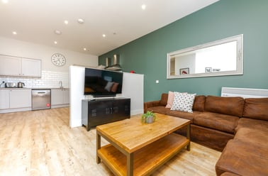 Walter Road, Mount Pleasant, Swansea - Image 3
