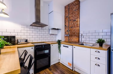 Flat 12, Shoe &amp; Boot Factory, Highfields, Leicester - Image 3