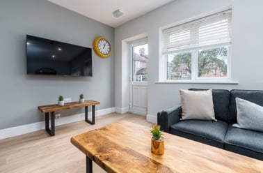 8 Holcombe Road, Fallowfield, Manchester - Image 3