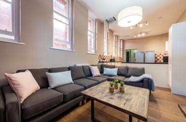 Flat F Bishop Blackall School, St James, Exeter - Image 2