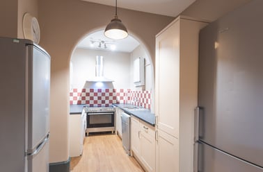 Flat D Bishop Blackall School, St James, Exeter - Image 2