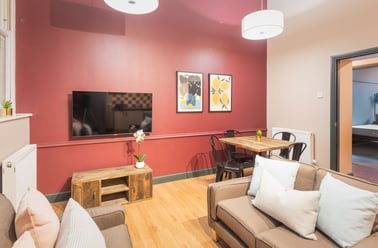 Flat W Bishop Blackall School, St James, Exeter - Image 3