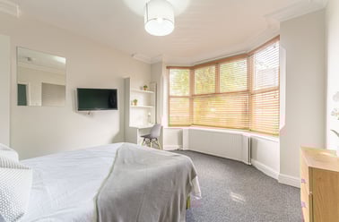 133 Rolleston Drive, Lenton, Nottingham - Image 3