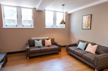 Flat E Bishop Blackall School, St James, Exeter - Image 3