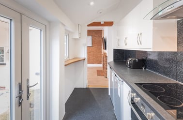 4 Old Park Road, St Sidwells, Exeter - Image 3