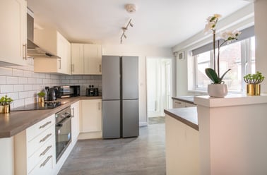 23 Kimbolton Avenue, Radford, Nottingham - Image 2