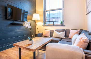 Flat 8, Shoe &amp; Boot Factory, Highfields, Leicester - Image 3