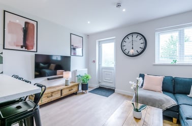 Capricorn Way, Charlestown, Salford - Image 2