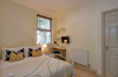 Park Road, Mount Pleasant , Exeter - Image 2