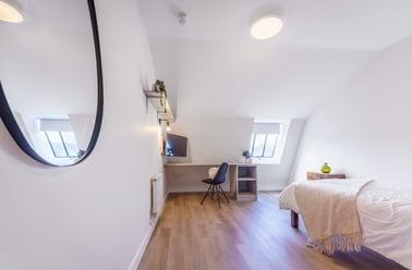 Flat 11, Isca Lofts, St Sidwells, Exeter - Image 2