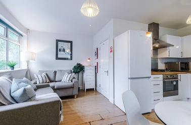 Rolleston Drive, Lenton, Nottingham - Image 2