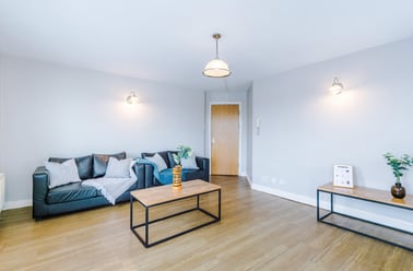 Flat 13, Lowry House, Fallowfield, Manchester - Image 3