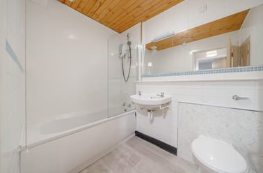 Flat 71, Mayfair Court, Fallowfield, Manchester - Image 2